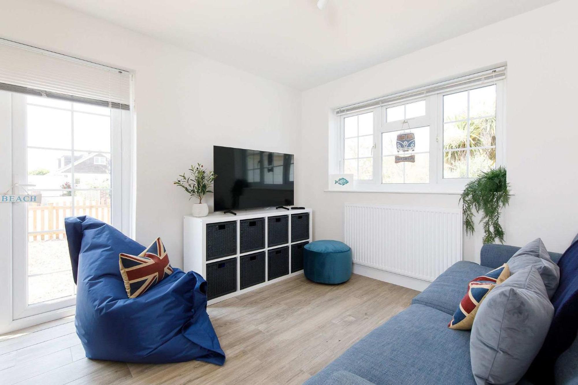 Beach House For 10 With Hot Tub & Garden West Wittering Exterior foto