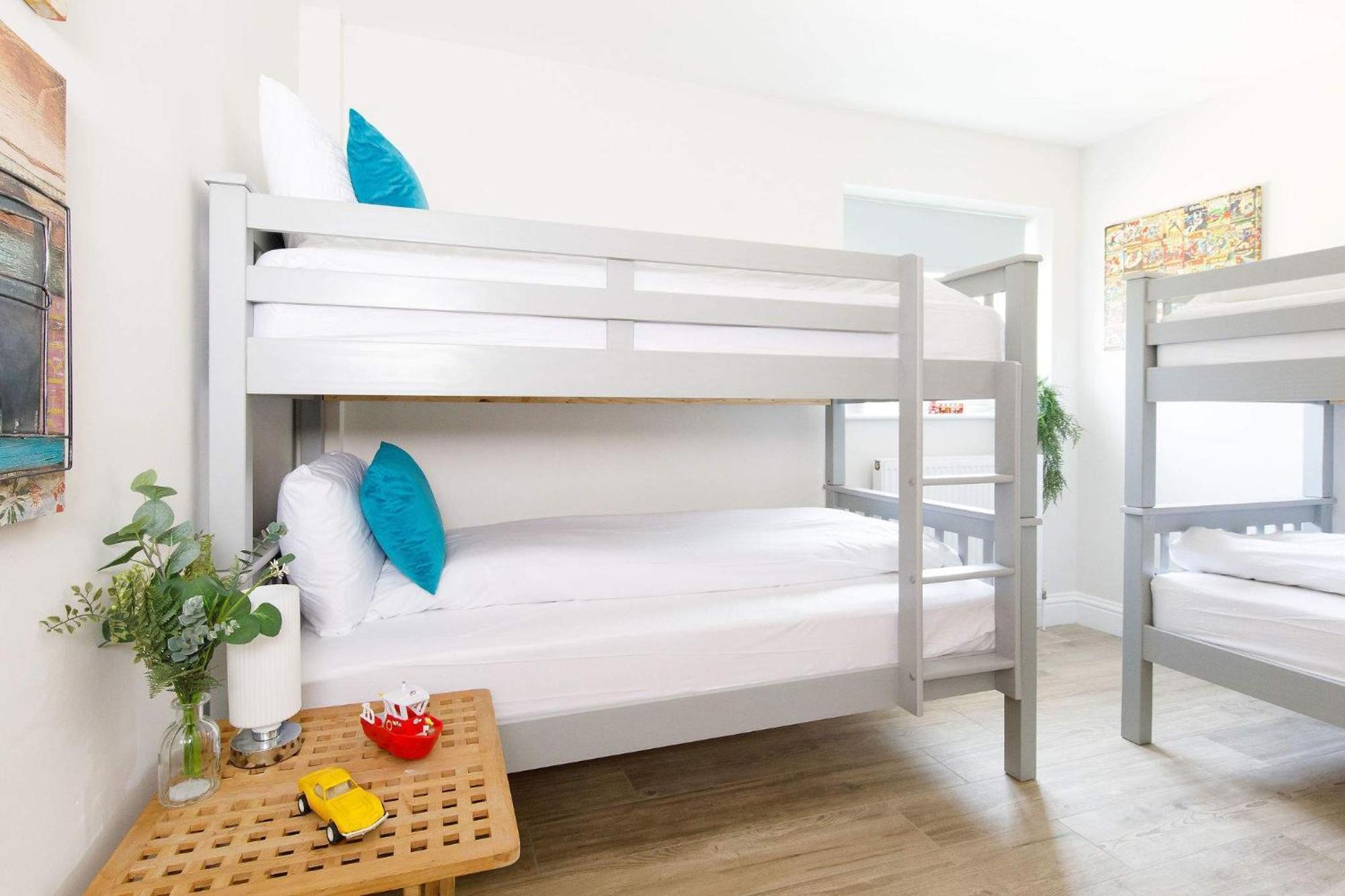 Beach House For 10 With Hot Tub & Garden West Wittering Exterior foto