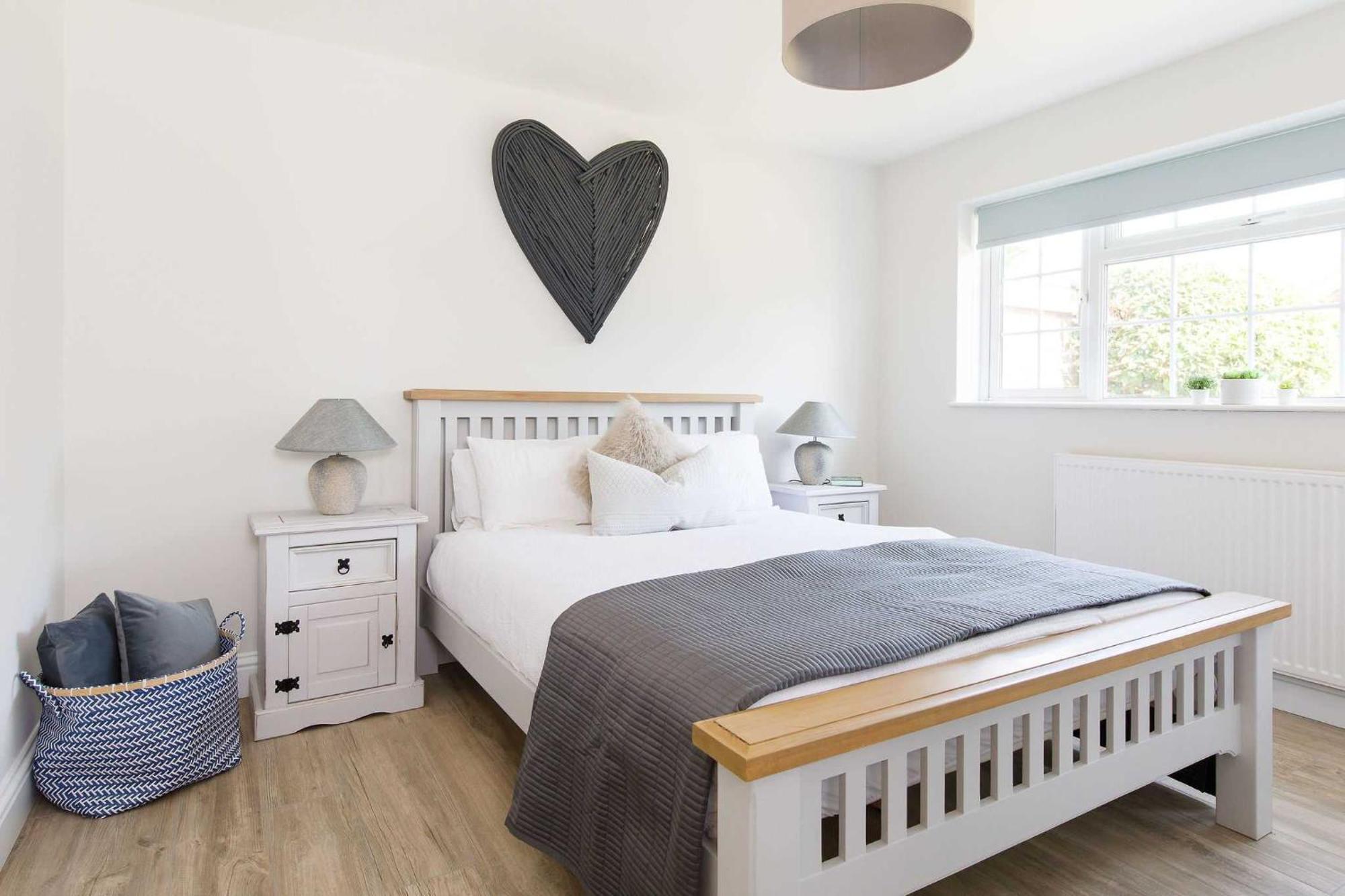 Beach House For 10 With Hot Tub & Garden West Wittering Exterior foto